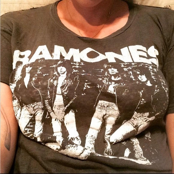 Tops - Vintage Ramones Distressed T Shirt 70s rare